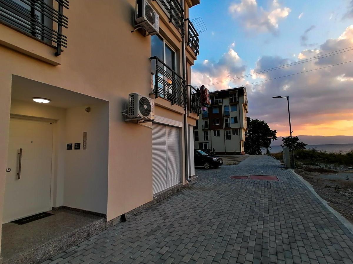 Apartment Ema โอครีด ภายนอก รูปภาพ