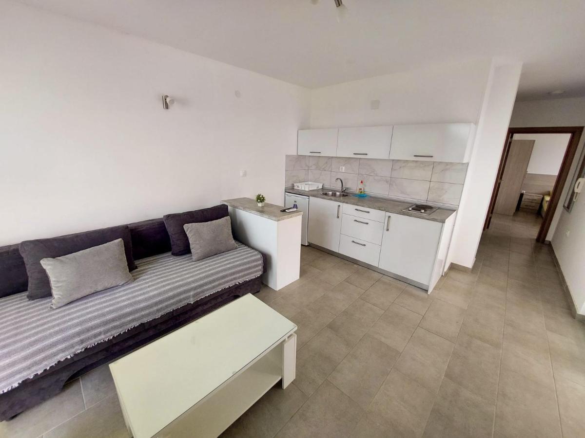 Apartment Ema โอครีด ภายนอก รูปภาพ