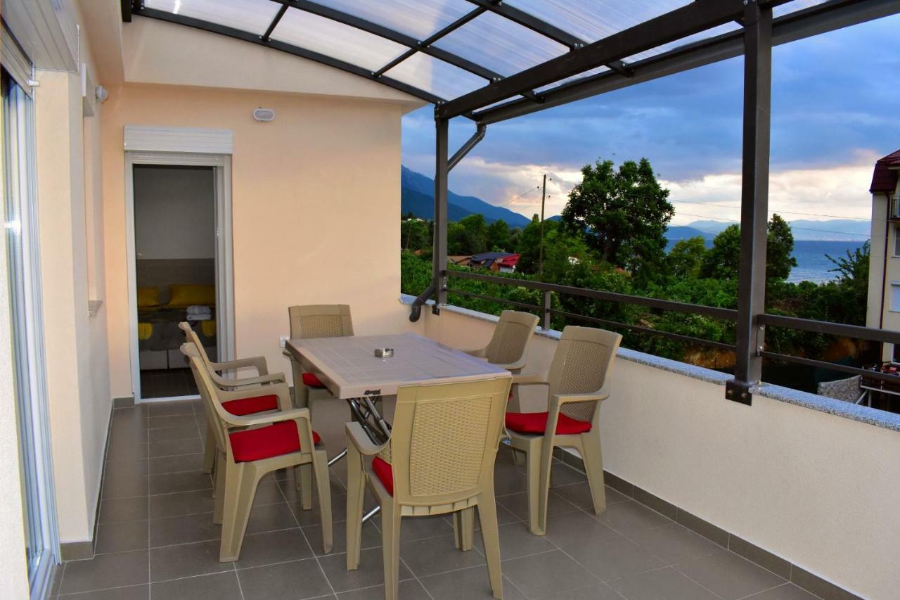 Apartment Ema โอครีด ภายนอก รูปภาพ