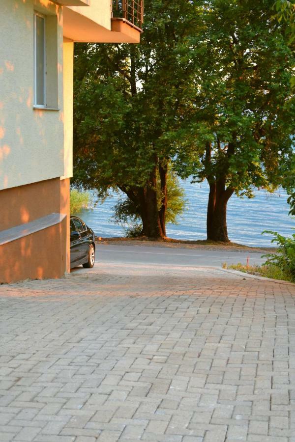 Apartment Ema โอครีด ภายนอก รูปภาพ